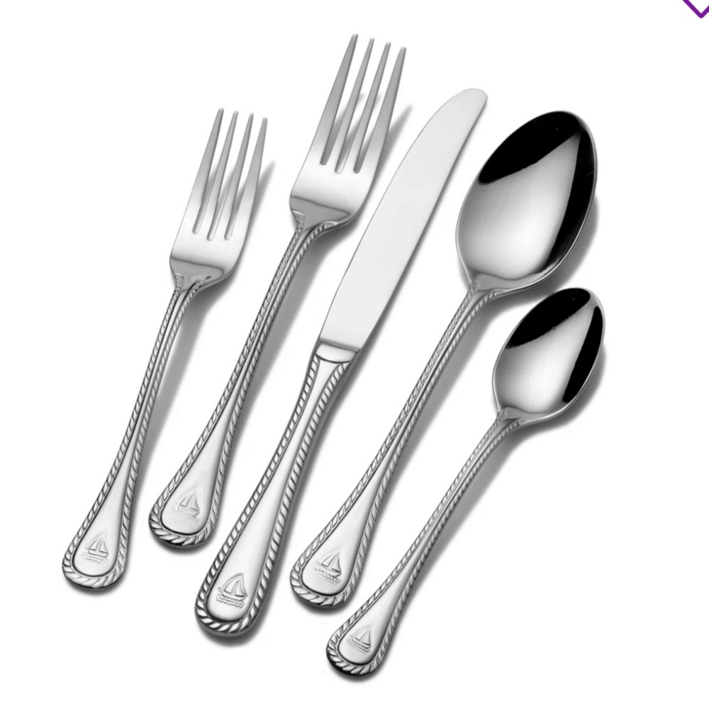 Source Unknown Silver Flatware Set - Picture 2 of 2
